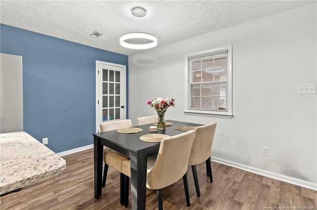 Building Photo - 5861 Columbine Rd