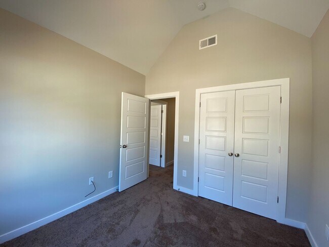 Building Photo - Home for Rent in Pinson, AL!!!! Available to View!