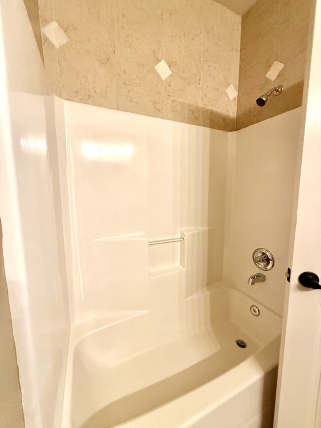 Building Photo - 414 Hidden Path