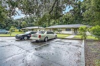 Building Photo - 2413 Virginia Dr