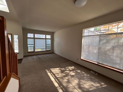 Building Photo - Fantastic 3 Bedroom 2.5 Bath Marysville Home