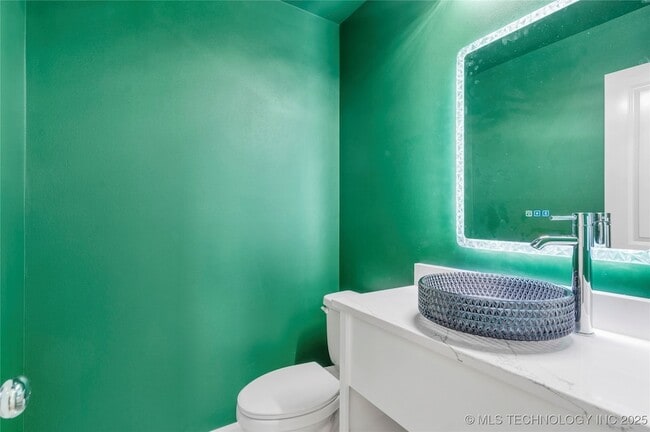 Building Photo - 101 N Atlanta St