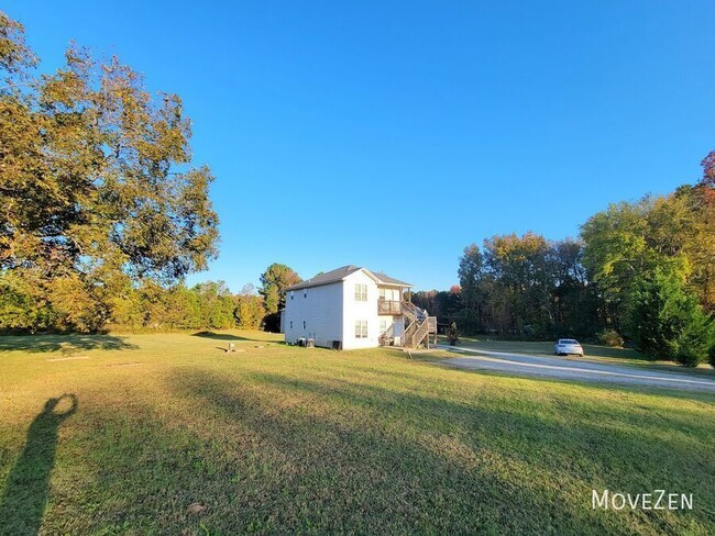 Building Photo - 1076 Norris Rd