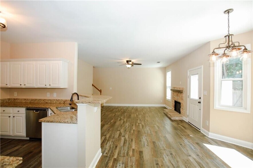 Building Photo - 1005 Landover Crossing