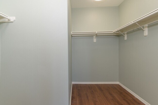 Building Photo - 28 Harbor View