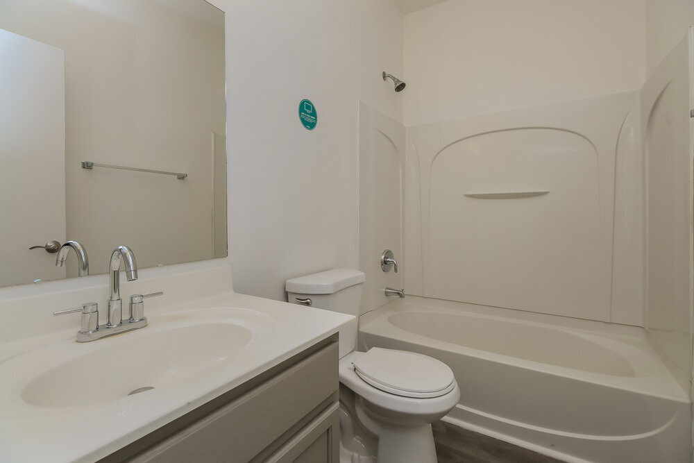 Building Photo - 1733 E Silversmith Trail