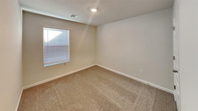 Building Photo - 6101 Green Meadow Ln