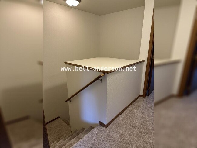 Building Photo - MOVE IN READY- Remodeled 2-bedroom Townhome!