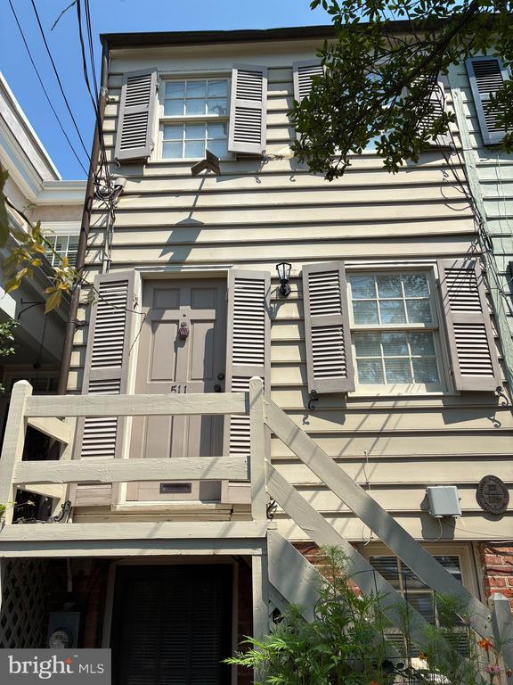 Building Photo - 511 Wilkes St