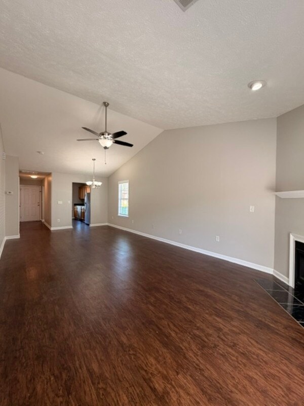Building Photo - 112 Barrington Dr