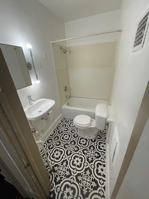 Building Photo - Prairie Rose Estate