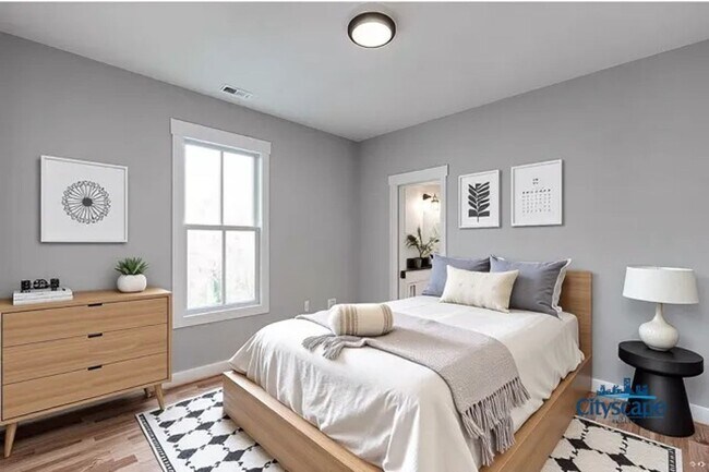 Building Photo - SWANKY 3 BEDROOM NEWER HOME IN HISTORIC CH...