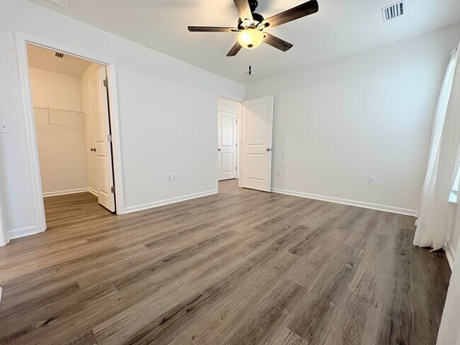 Building Photo - 3611 Meadow Vista Ln.