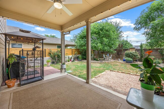 Building Photo - 11309 Birlandier Ct
