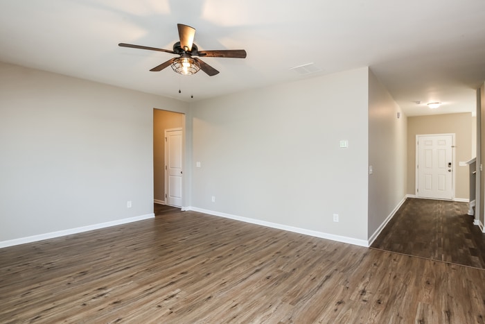 Building Photo - 307 Alexander Ln