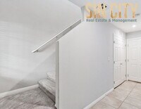 Building Photo - 1198 Paradise Basin Ct