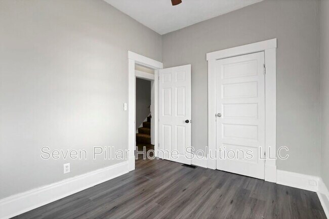 Building Photo - 1544 Granville St