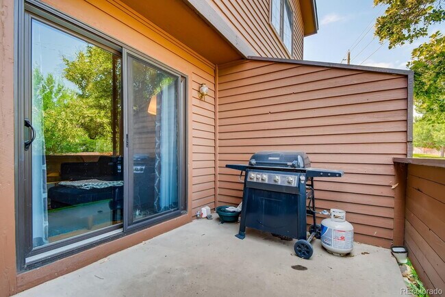 Building Photo - Wonderful 3-Bed Townhome Near Waneka Lake!