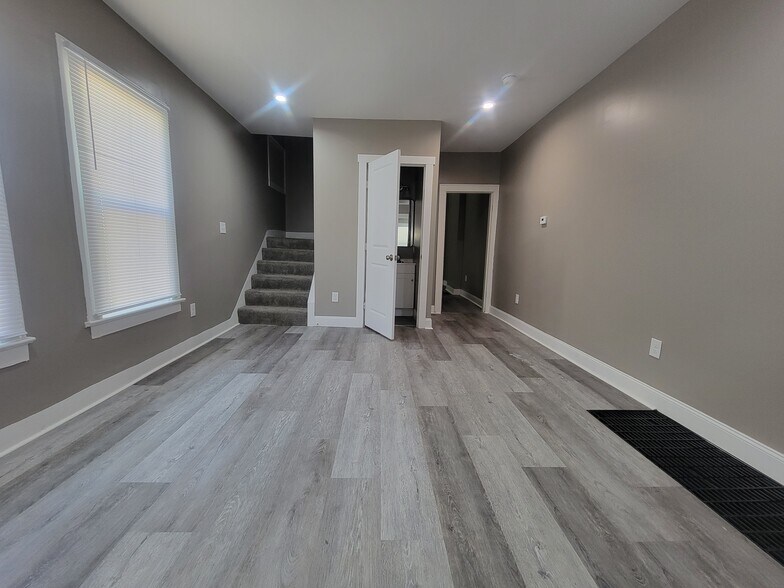 Building Photo - 1308 Atcheson St