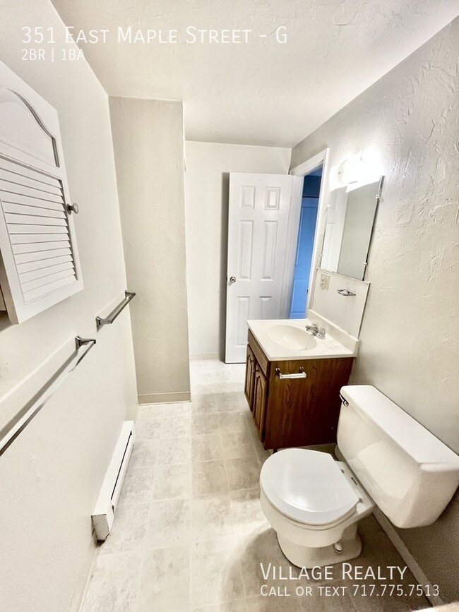 Building Photo - Affordably Priced 2-Bed with eat-in kitche...