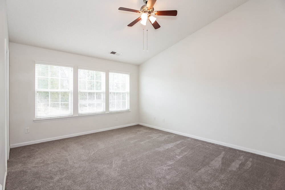 Building Photo - 10818 Glenluce Ave