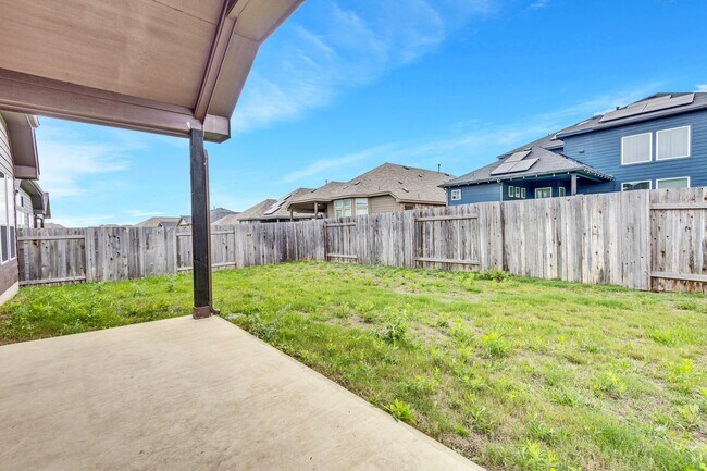 Building Photo - 211 Short Leaf Dr