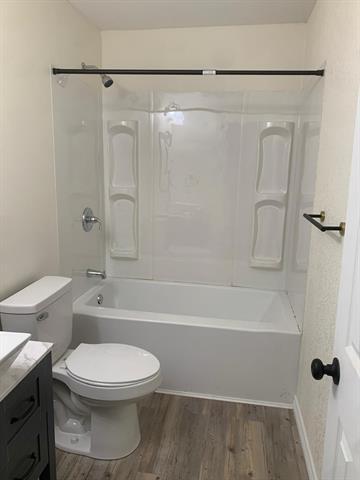 Building Photo - 3449 Oak Creek Cir