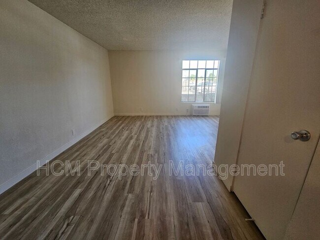 Building Photo - 11434 Calvert St