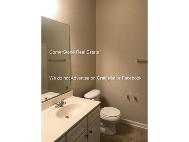 Building Photo - 4040 Bardstown Ct