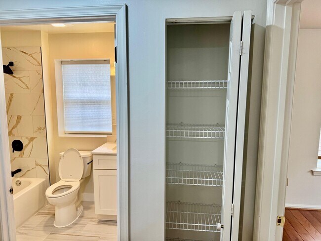 Building Photo - 34 Bergen Ridge Rd