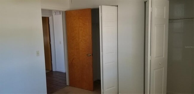 Building Photo - 594 Heather Ln