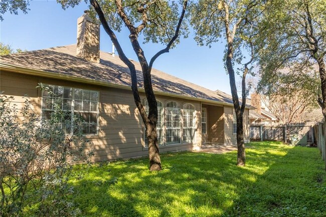Building Photo - Stunning 4-Bedroom Single Family Home Just...
