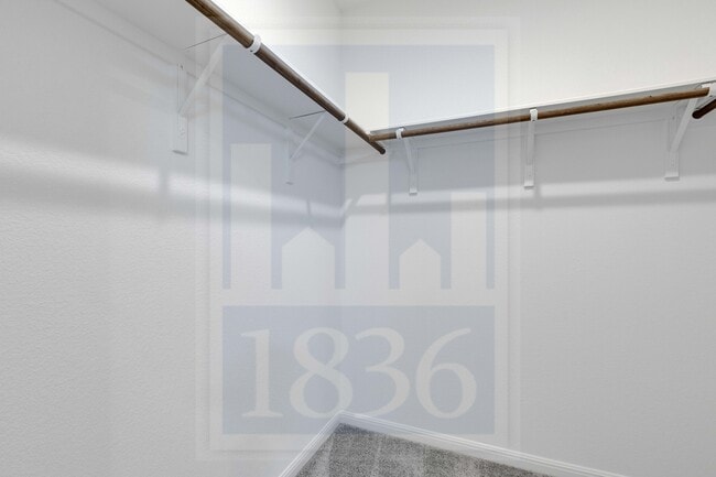 Building Photo - 837 Papaya Dr