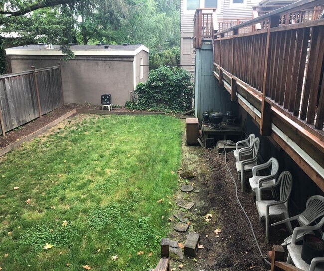 Building Photo - 1435 SW Harrison St