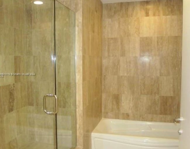 Building Photo - Stunning 2Bed/ 2Bath residence for rent at...