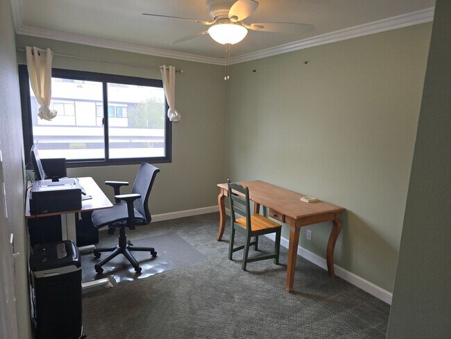 Building Photo - Updated Porter Ranch Townhome with Scenic ...