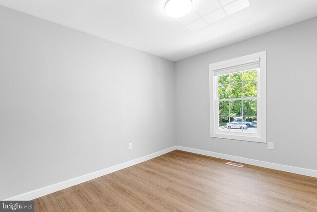 Building Photo - 11409 Berland Pl