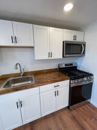 Building Photo - 57 Van Ness St