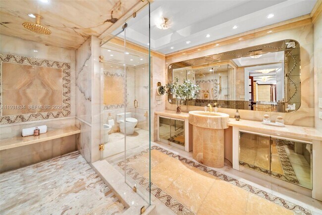 Building Photo - 7471 Fisher Island Dr