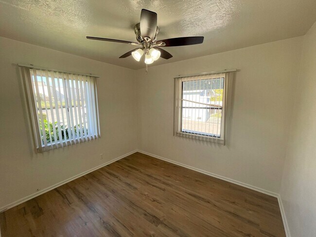 Building Photo - 740main