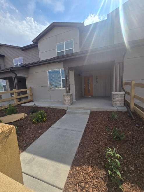 Building Photo - 4825 Autumn Leaf Dr