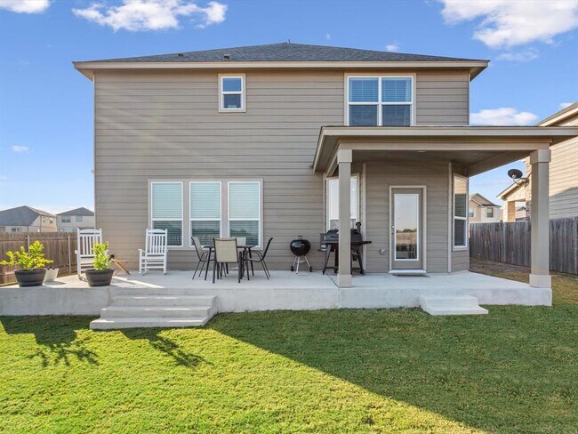 Building Photo - 753 Bailey Park Dr