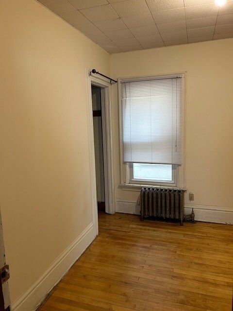 Building Photo - 447 W Mifflin St