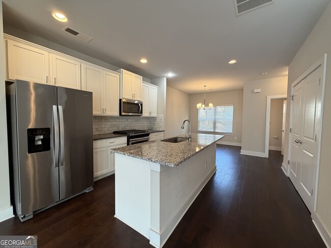 Building Photo - 3782 Oxford Cir