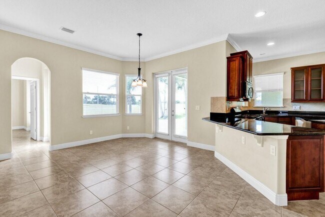 Building Photo - 1280 S Village Square