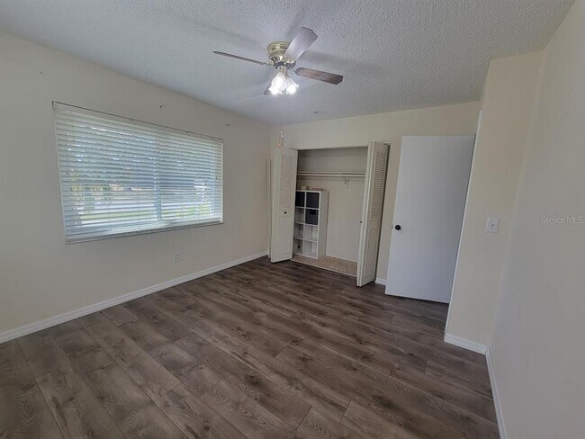 Building Photo - 6290 Coniston Terrace