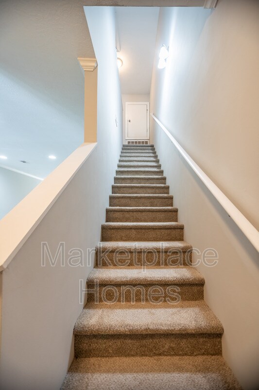 Building Photo - 211 Adderman Dr