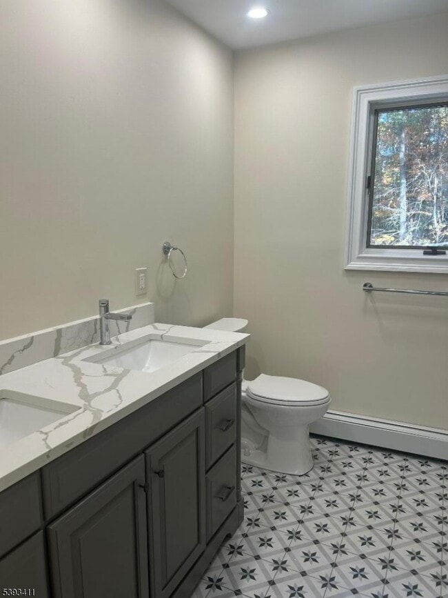 Building Photo - 102 Drakestown Rd