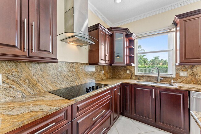 Building Photo - 12348 Clearfalls Dr