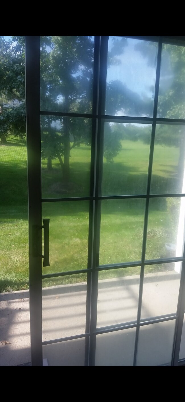 Building Photo - 141 Gregory Ln